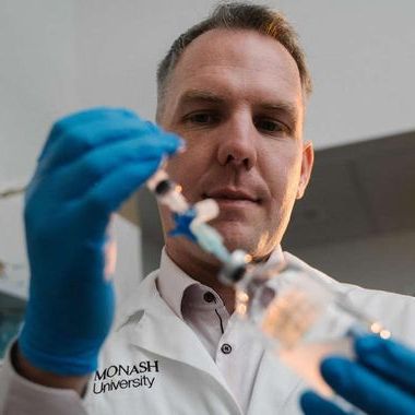 Professor Chris Greening